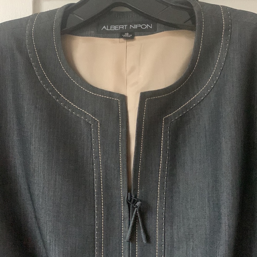 Albert Nipon Skirt Suit In Charcoal Gray. Size 10. - image 3